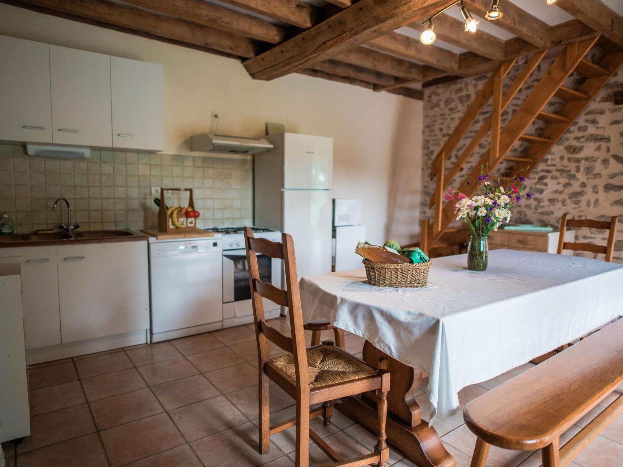 Gite De Charme Renove Avec Cheminee, Terrasse Et Proche Randonnees - Capacite 13 Pers. - Fr-1-410-179 Saint-Léonard-des-Bois Dış mekan fotoğraf