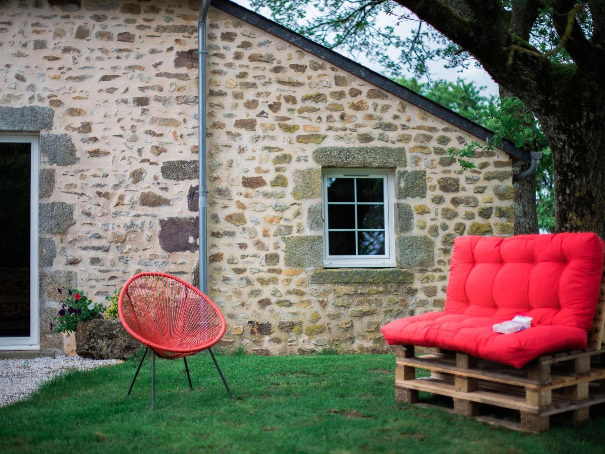 Gite De Charme Renove Avec Cheminee, Terrasse Et Proche Randonnees - Capacite 13 Pers. - Fr-1-410-179 Saint-Léonard-des-Bois Dış mekan fotoğraf
